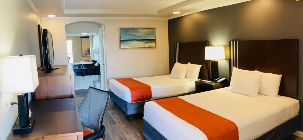 Americas Best Value Inn Angleton Exterior foto