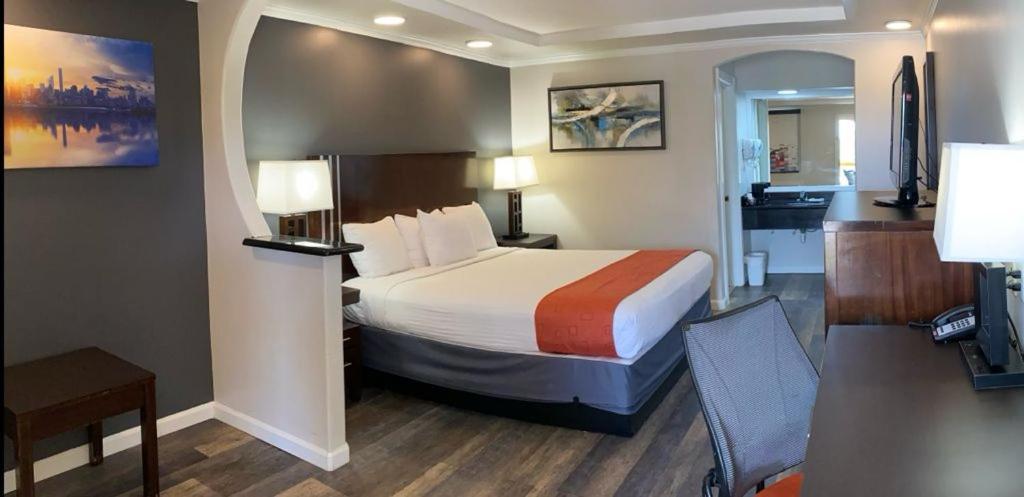 Americas Best Value Inn Angleton Exterior foto