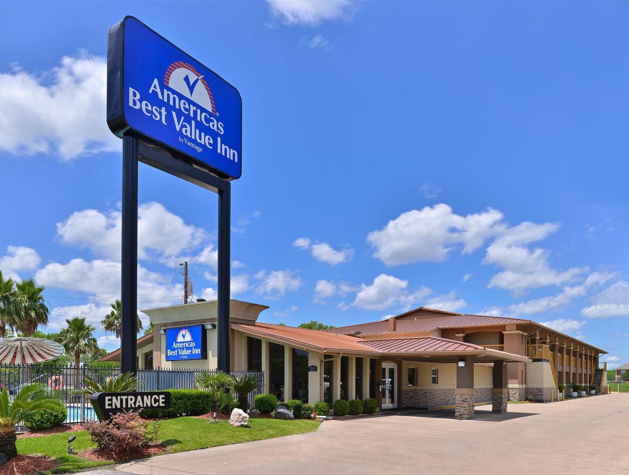 Americas Best Value Inn Angleton Exterior foto