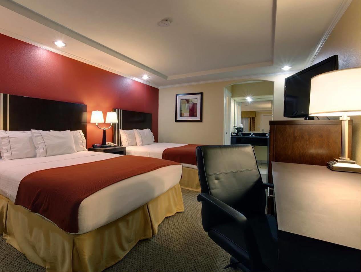 Americas Best Value Inn Angleton Exterior foto